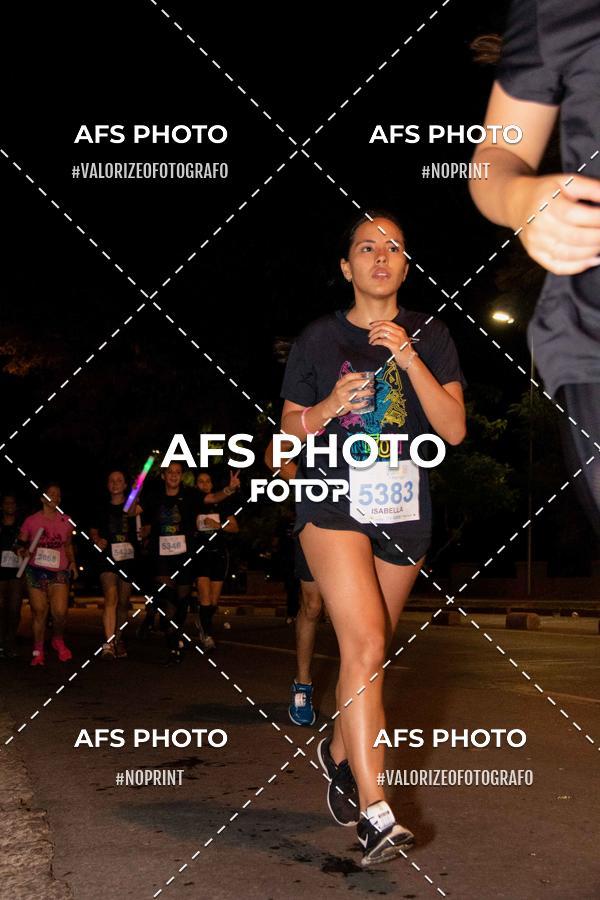 Compre suas fotos do eventoNeon Night Run 2019 - Belo Horizonte no Fotop
