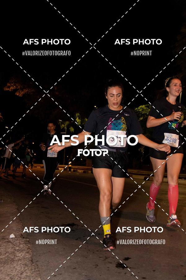 Compre suas fotos do eventoNeon Night Run 2019 - Belo Horizonte no Fotop