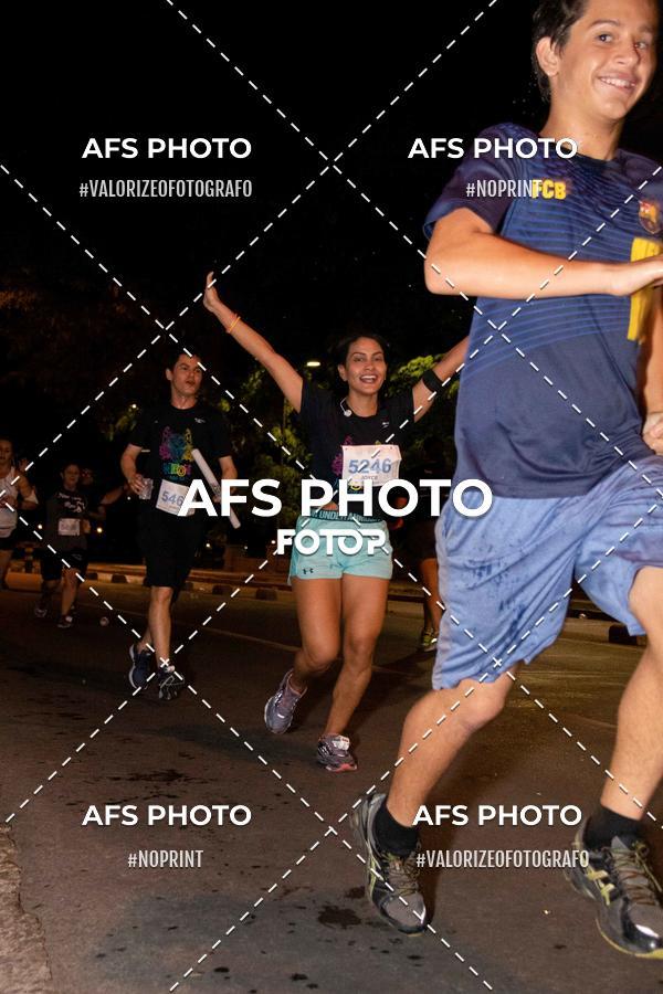 Compre suas fotos do eventoNeon Night Run 2019 - Belo Horizonte no Fotop