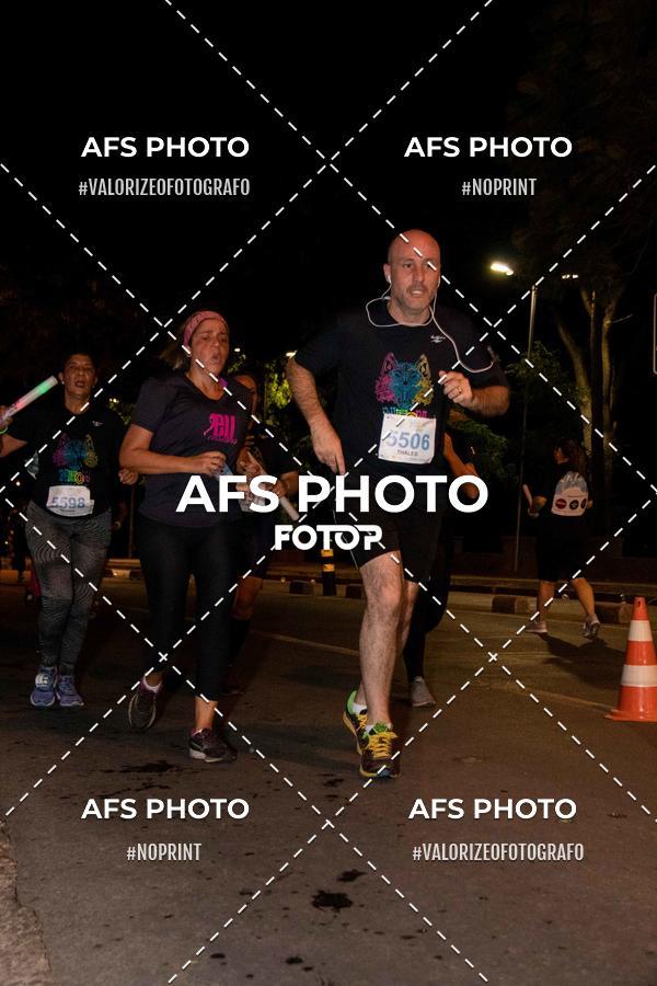 Compre suas fotos do eventoNeon Night Run 2019 - Belo Horizonte no Fotop