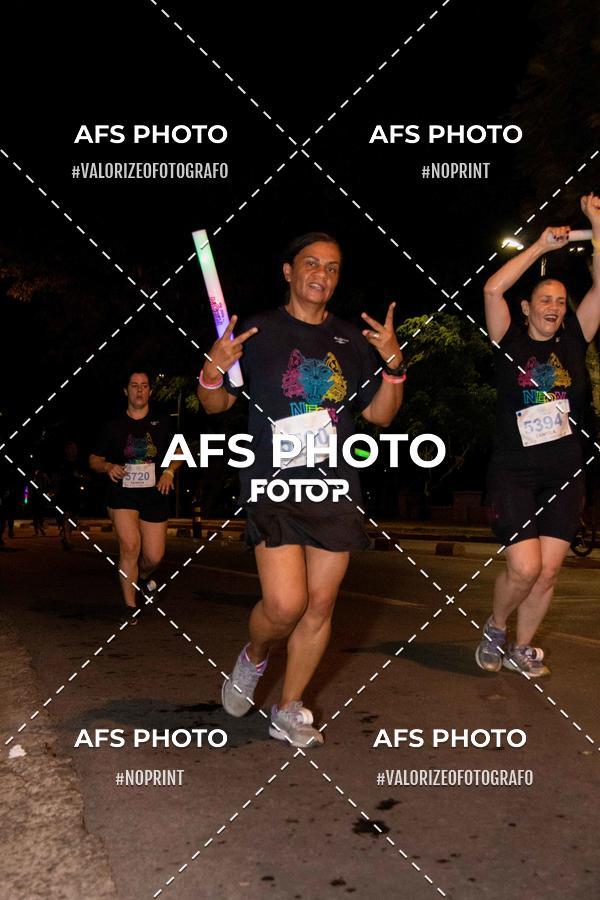 Compre suas fotos do eventoNeon Night Run 2019 - Belo Horizonte no Fotop