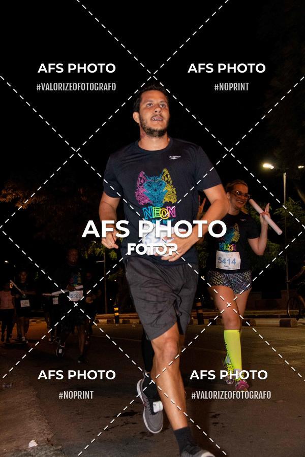 Compre suas fotos do eventoNeon Night Run 2019 - Belo Horizonte no Fotop