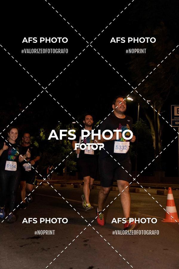 Compra tus fotos del eventoNeon Night Run 2019 - Belo Horizonte En Fotop