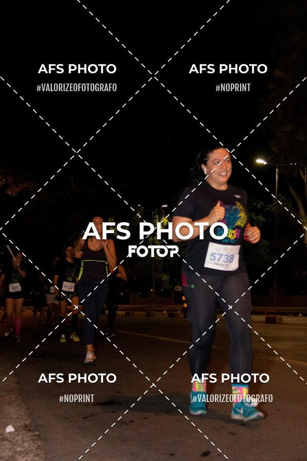 Compra tus fotos del eventoNeon Night Run 2019 - Belo Horizonte En Fotop