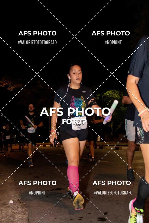 Compra tus fotos del eventoNeon Night Run 2019 - Belo Horizonte En Fotop