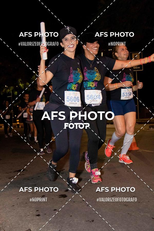 Compra tus fotos del eventoNeon Night Run 2019 - Belo Horizonte En Fotop