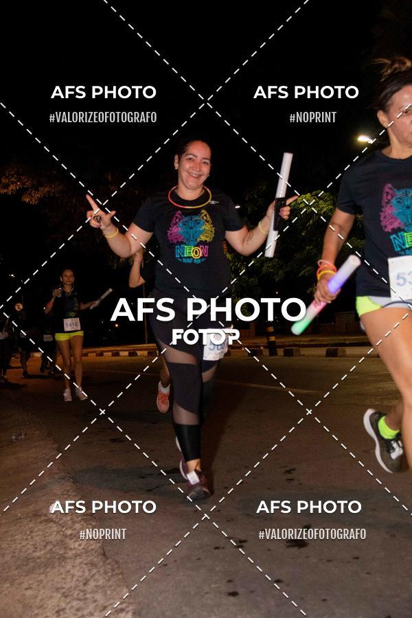 Compra tus fotos del eventoNeon Night Run 2019 - Belo Horizonte En Fotop
