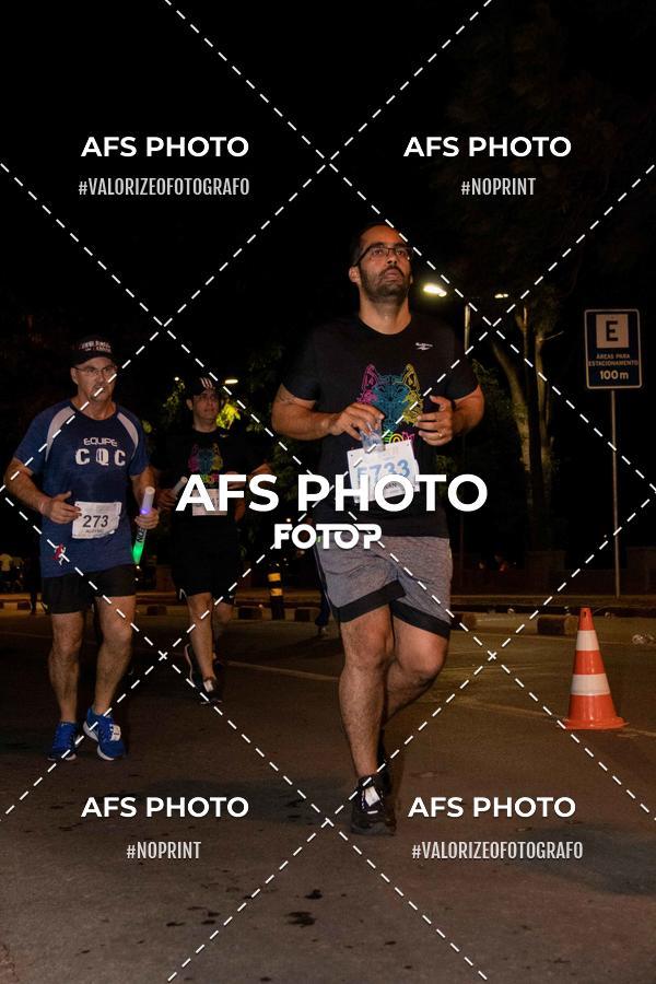 Compra tus fotos del eventoNeon Night Run 2019 - Belo Horizonte En Fotop