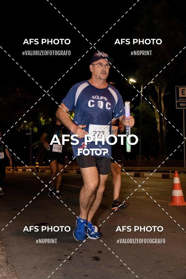 Compra tus fotos del eventoNeon Night Run 2019 - Belo Horizonte En Fotop