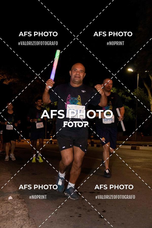 Compra tus fotos del eventoNeon Night Run 2019 - Belo Horizonte En Fotop