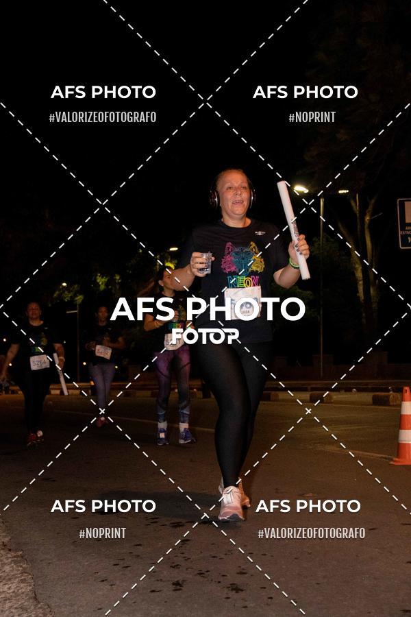 Compra tus fotos del eventoNeon Night Run 2019 - Belo Horizonte En Fotop