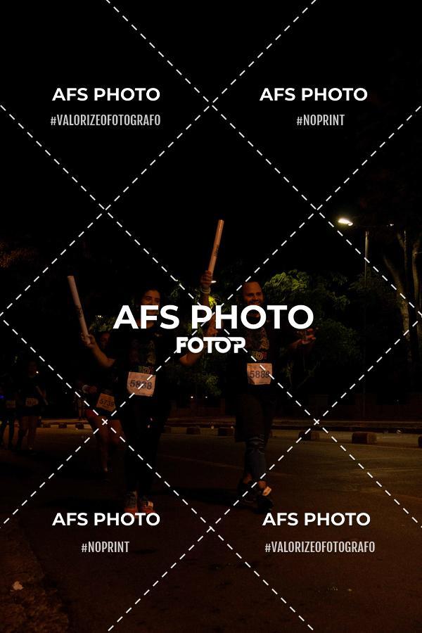 Compra tus fotos del eventoNeon Night Run 2019 - Belo Horizonte En Fotop