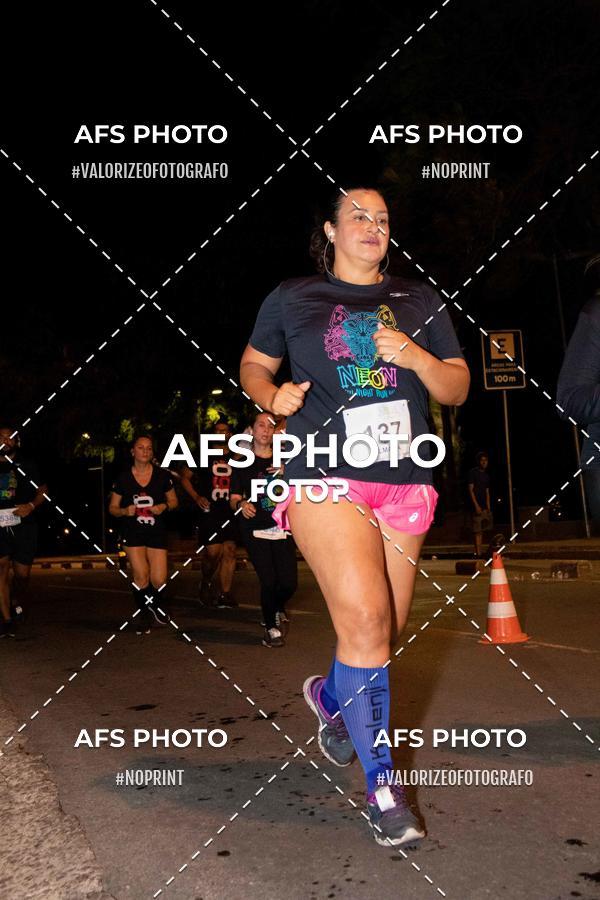 Compra tus fotos del eventoNeon Night Run 2019 - Belo Horizonte En Fotop