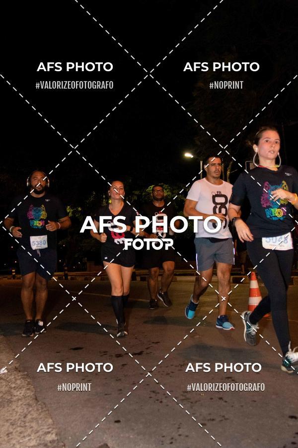 Compra tus fotos del eventoNeon Night Run 2019 - Belo Horizonte En Fotop