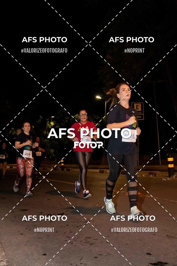Compra tus fotos del eventoNeon Night Run 2019 - Belo Horizonte En Fotop
