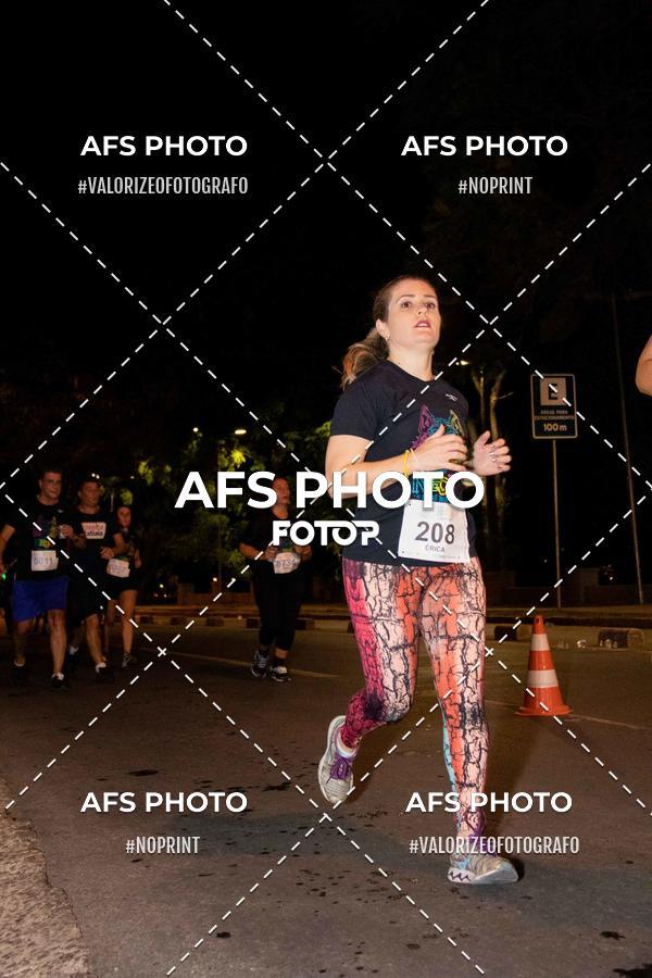 Compra tus fotos del eventoNeon Night Run 2019 - Belo Horizonte En Fotop