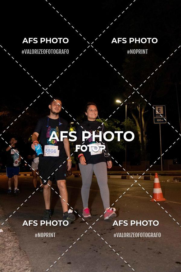 Buy your photos of the eventNeon Night Run 2019 - Belo Horizonte on Fotop