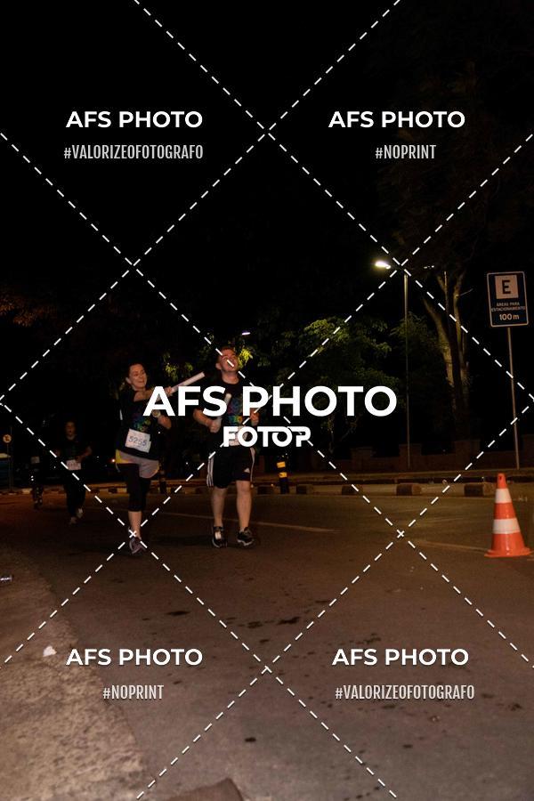 Buy your photos of the eventNeon Night Run 2019 - Belo Horizonte on Fotop