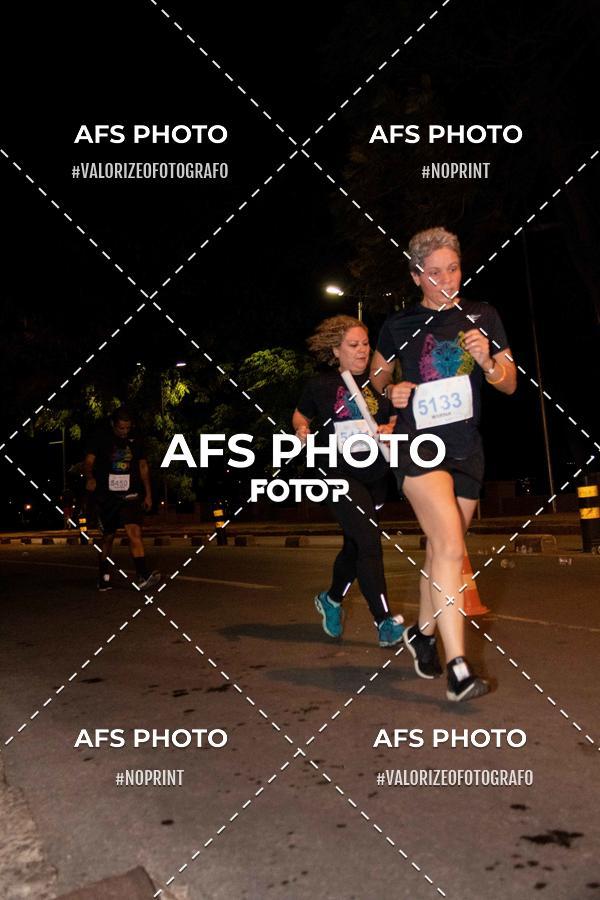 Buy your photos of the eventNeon Night Run 2019 - Belo Horizonte on Fotop