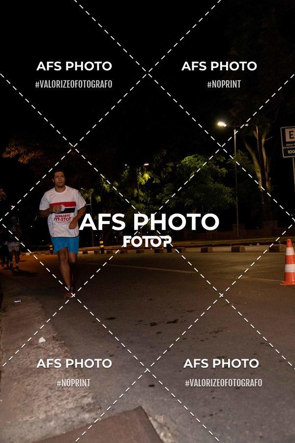 Buy your photos of the eventNeon Night Run 2019 - Belo Horizonte on Fotop