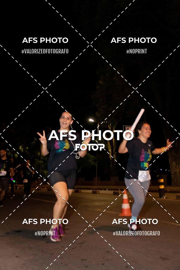 Acquista le foto dell'eventoNeon Night Run 2019 - Belo Horizonte in Fotop
