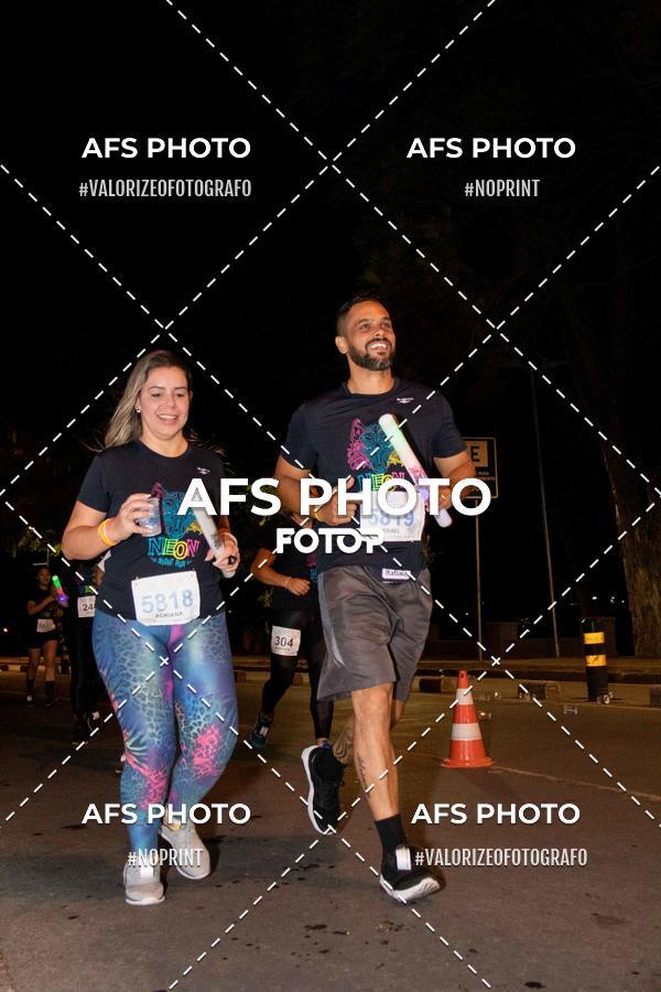 Acquista le foto dell'eventoNeon Night Run 2019 - Belo Horizonte in Fotop