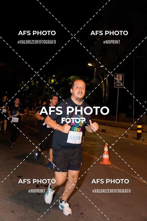 Acquista le foto dell'eventoNeon Night Run 2019 - Belo Horizonte in Fotop