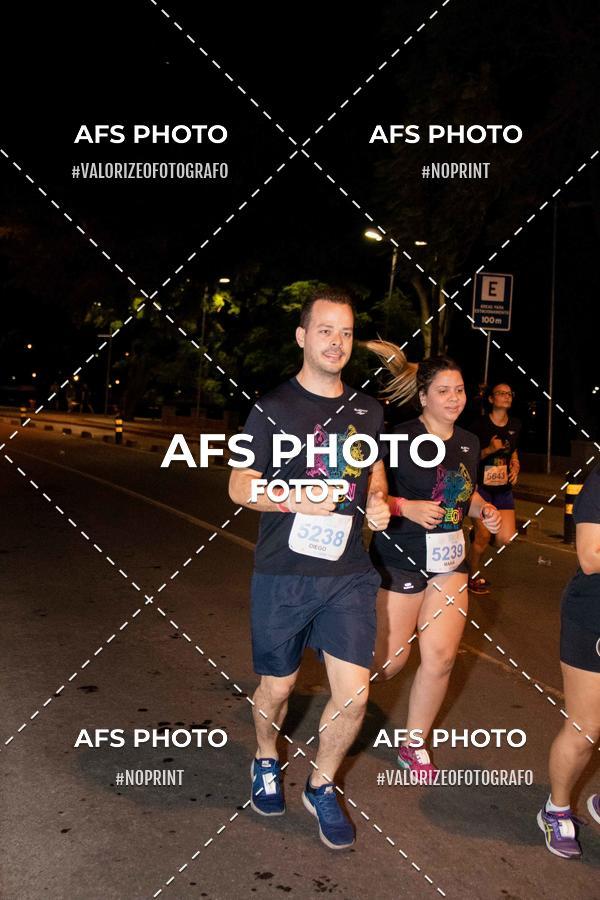 Acquista le foto dell'eventoNeon Night Run 2019 - Belo Horizonte in Fotop