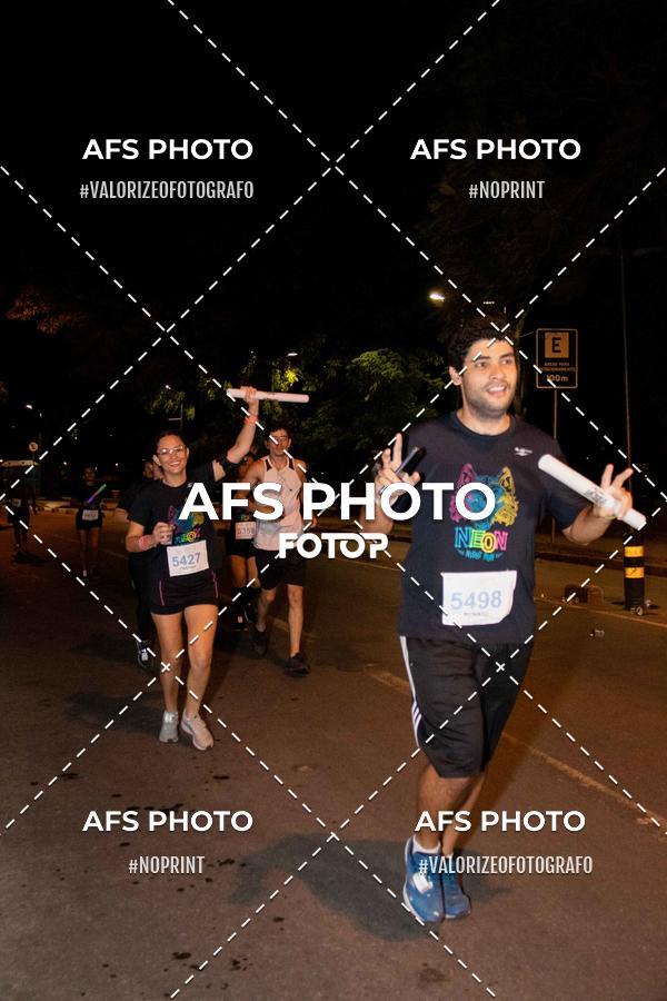 Acquista le foto dell'eventoNeon Night Run 2019 - Belo Horizonte in Fotop