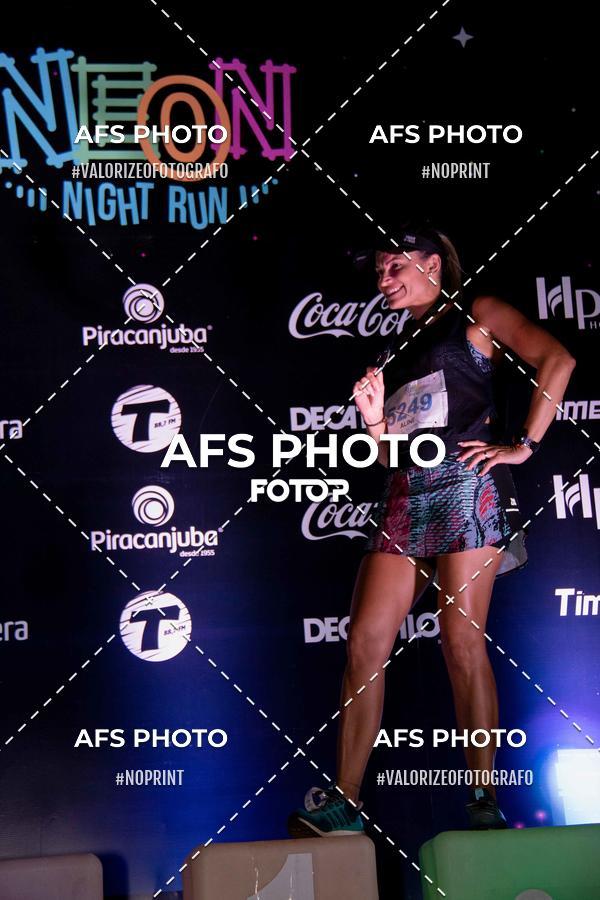 Compra tus fotos del eventoNeon Night Run 2019 - Belo Horizonte En Fotop