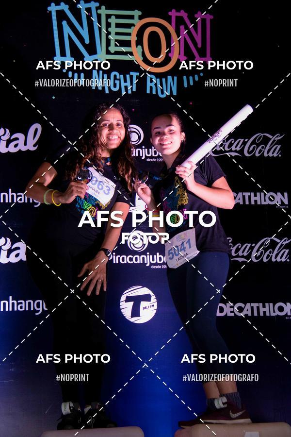 Compre suas fotos do eventoNeon Night Run 2019 - Belo Horizonte no Fotop
