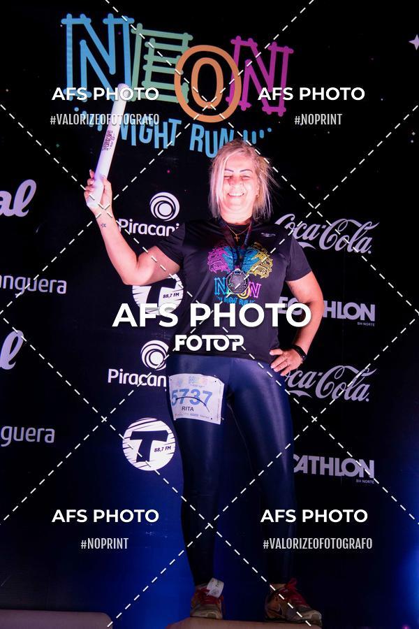 Compre suas fotos do eventoNeon Night Run 2019 - Belo Horizonte no Fotop