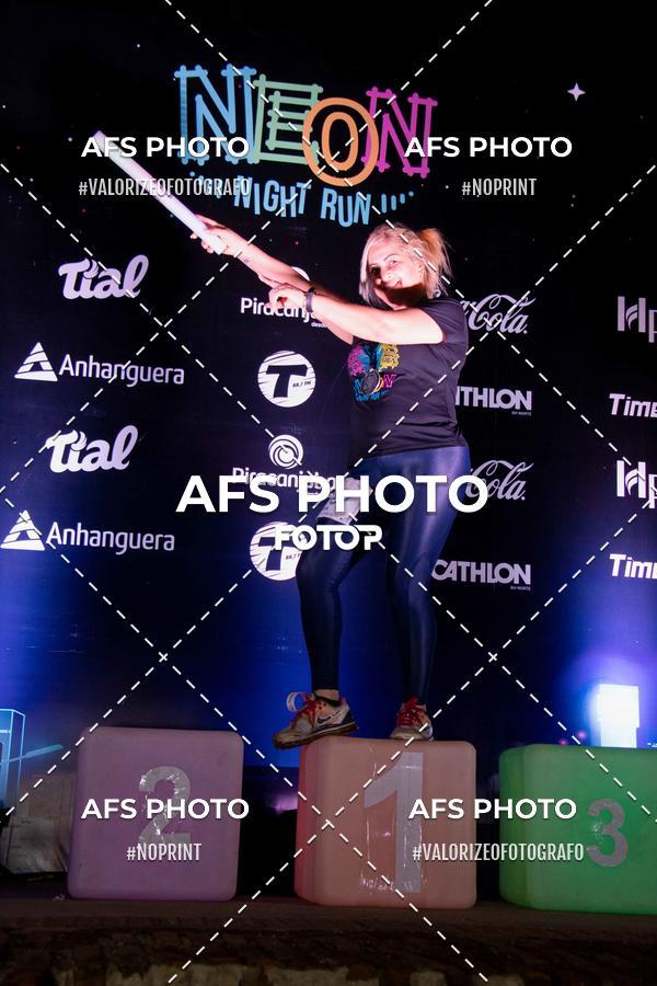 Compre suas fotos do eventoNeon Night Run 2019 - Belo Horizonte no Fotop