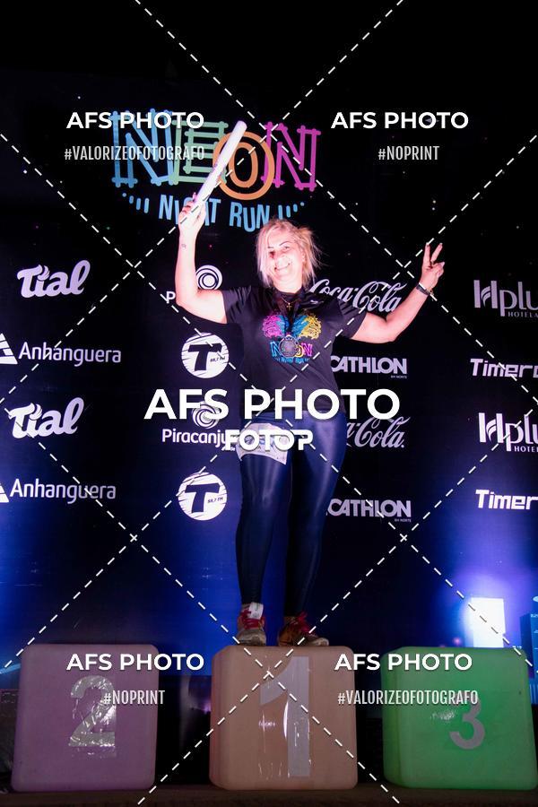 Compre suas fotos do eventoNeon Night Run 2019 - Belo Horizonte no Fotop