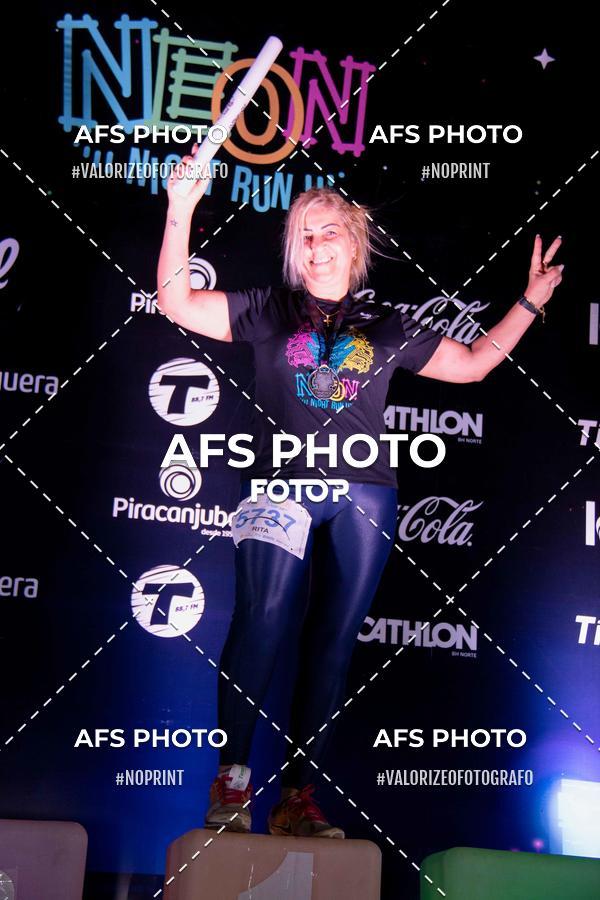 Compre suas fotos do eventoNeon Night Run 2019 - Belo Horizonte no Fotop