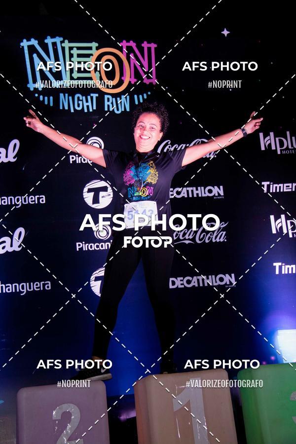 Compre suas fotos do eventoNeon Night Run 2019 - Belo Horizonte no Fotop