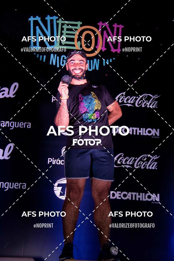 Compra tus fotos del eventoNeon Night Run 2019 - Belo Horizonte En Fotop