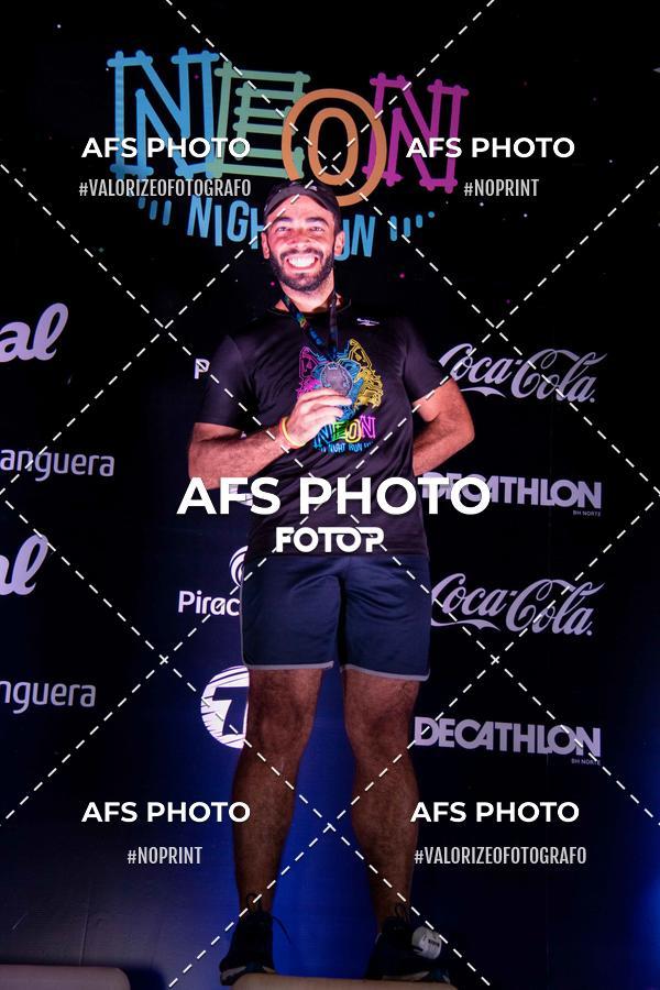Compre suas fotos do eventoNeon Night Run 2019 - Belo Horizonte no Fotop