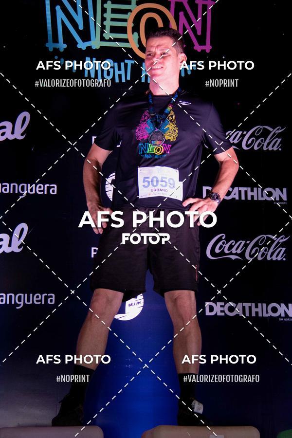 Compra tus fotos del eventoNeon Night Run 2019 - Belo Horizonte En Fotop