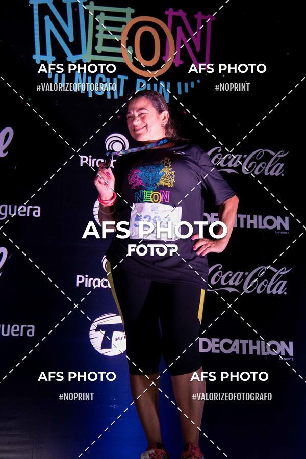 Compra tus fotos del eventoNeon Night Run 2019 - Belo Horizonte En Fotop