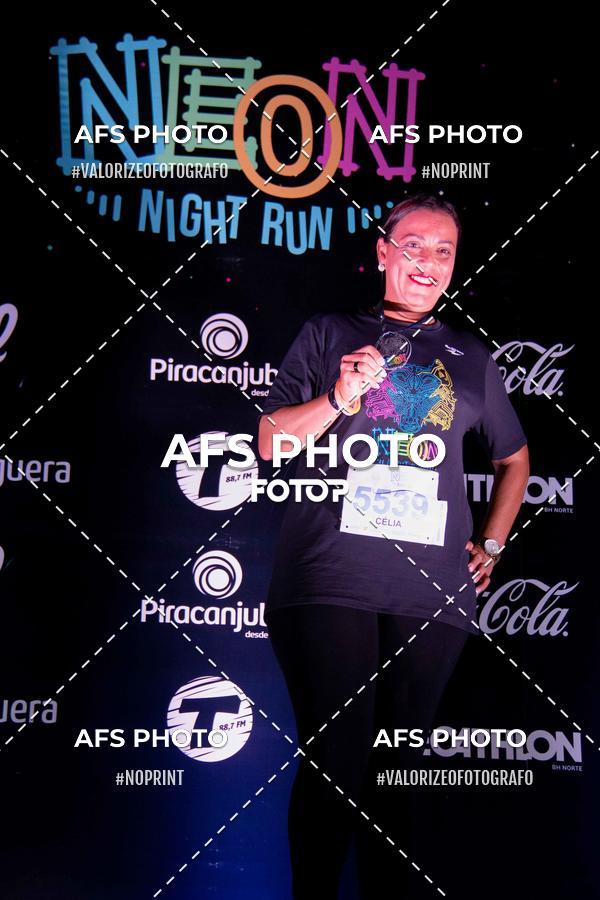 Compra tus fotos del eventoNeon Night Run 2019 - Belo Horizonte En Fotop