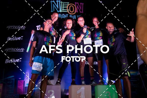 Compre suas fotos do eventoNeon Night Run 2019 - Belo Horizonte no Fotop