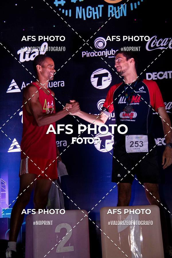 Achetez vos photos de l'vnementNeon Night Run 2019 - Belo Horizonte sur Fotop