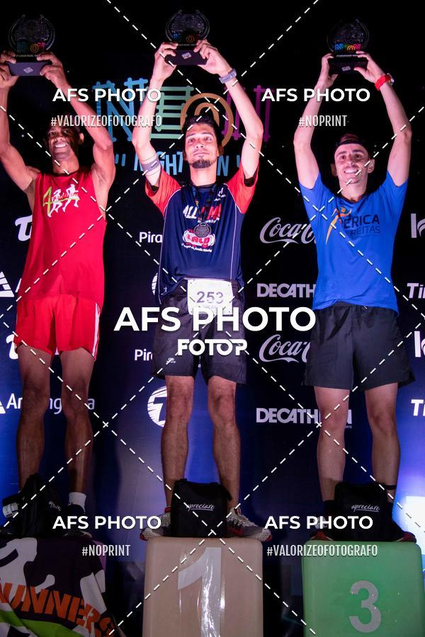 Achetez vos photos de l'vnementNeon Night Run 2019 - Belo Horizonte sur Fotop