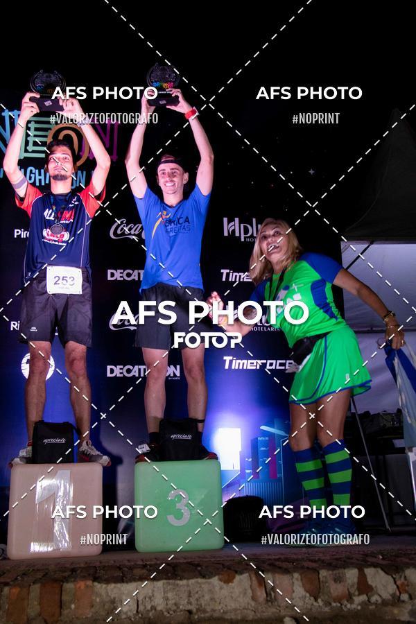 Achetez vos photos de l'vnementNeon Night Run 2019 - Belo Horizonte sur Fotop