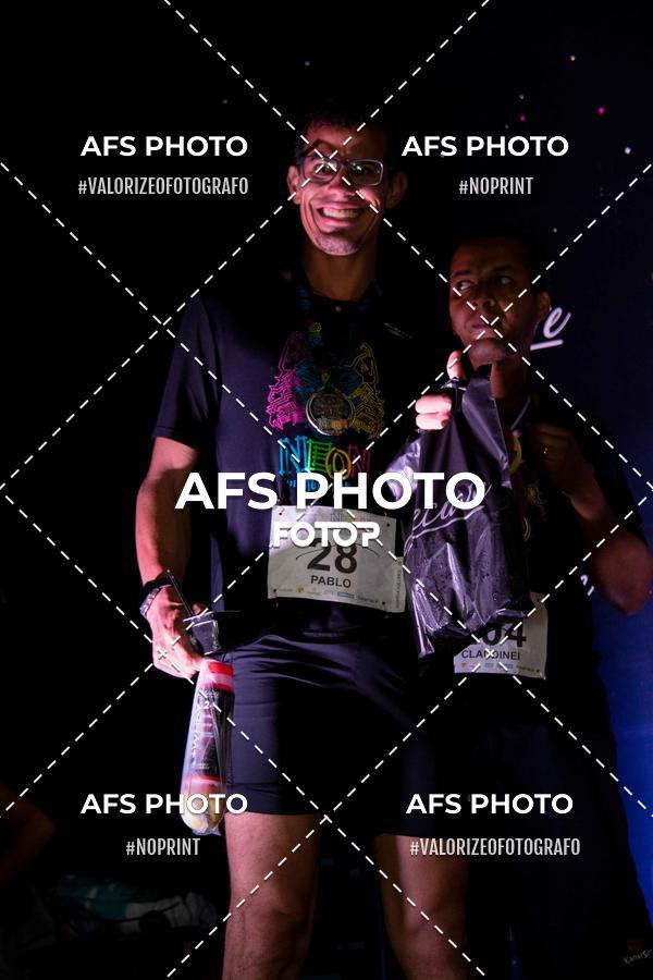 Compre as suas fotos do eventoNeon Night Run 2019 - Belo Horizonte no Fotop