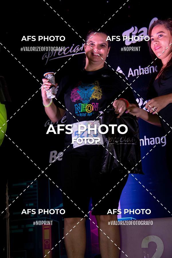 Compre as suas fotos do eventoNeon Night Run 2019 - Belo Horizonte no Fotop