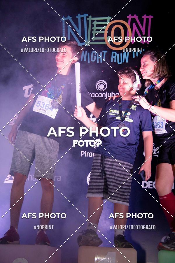 Compre as suas fotos do eventoNeon Night Run 2019 - Belo Horizonte no Fotop