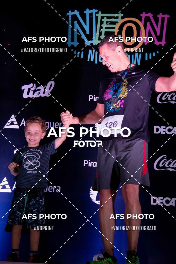 Compre as suas fotos do eventoNeon Night Run 2019 - Belo Horizonte no Fotop