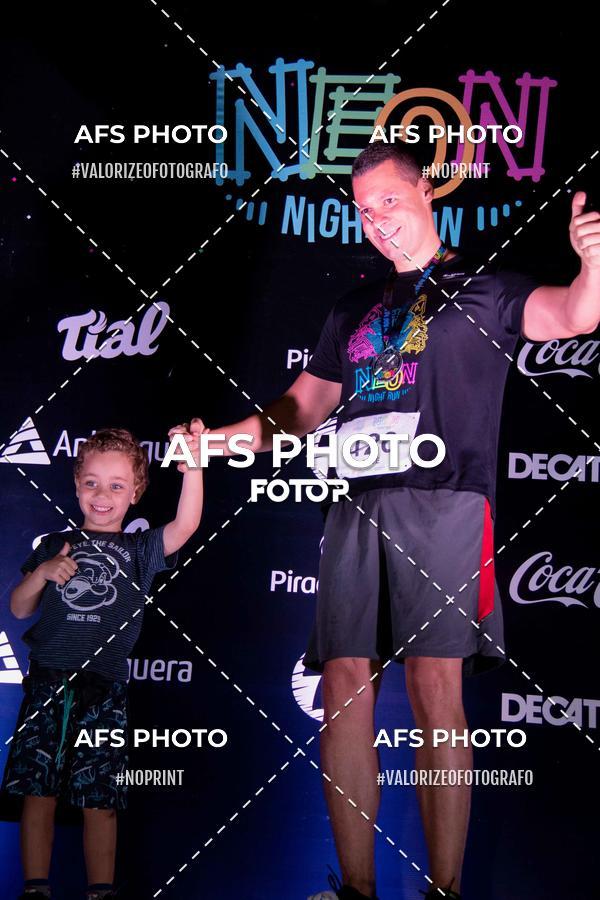 Compre as suas fotos do eventoNeon Night Run 2019 - Belo Horizonte no Fotop